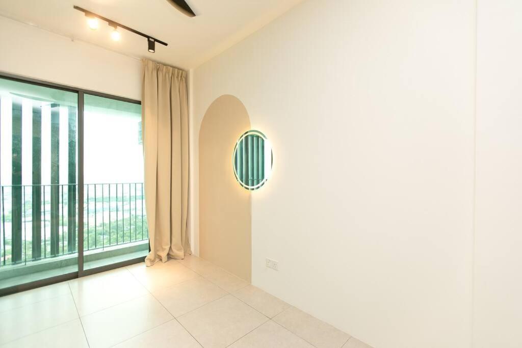 Floor Seaview Pent House 3br 11pax * Perai
