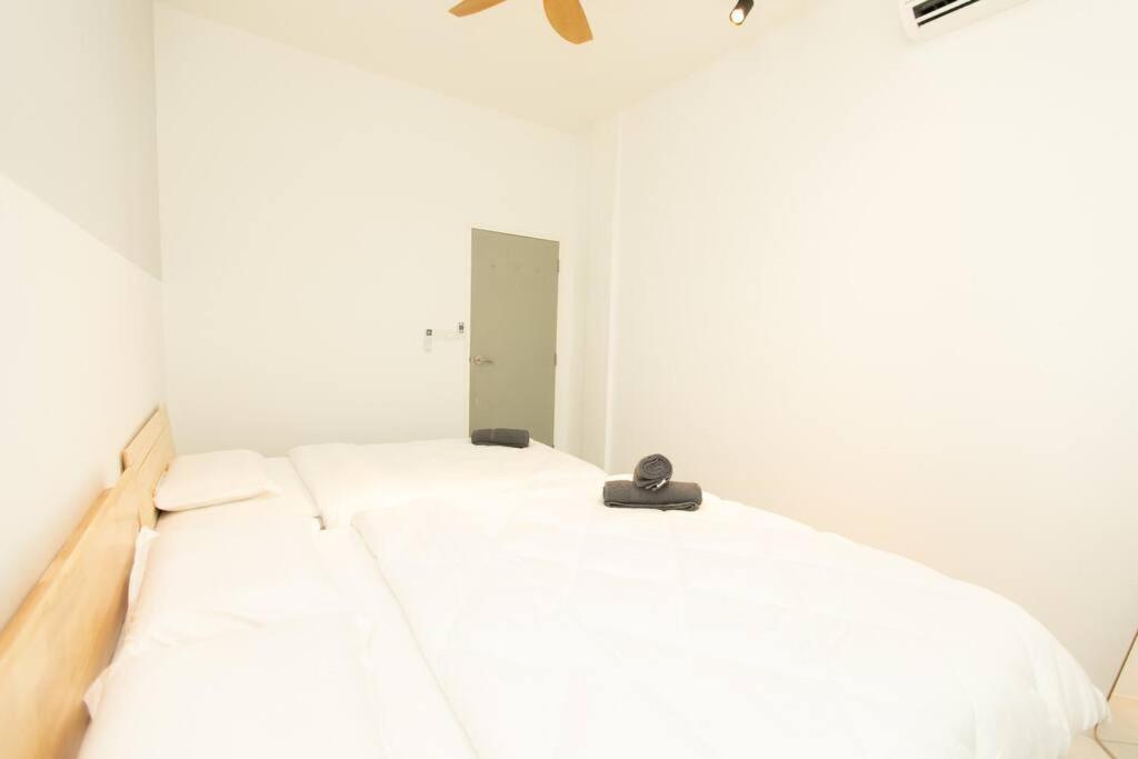 Floor Seaview Pent House 3br 11pax Apartment *
