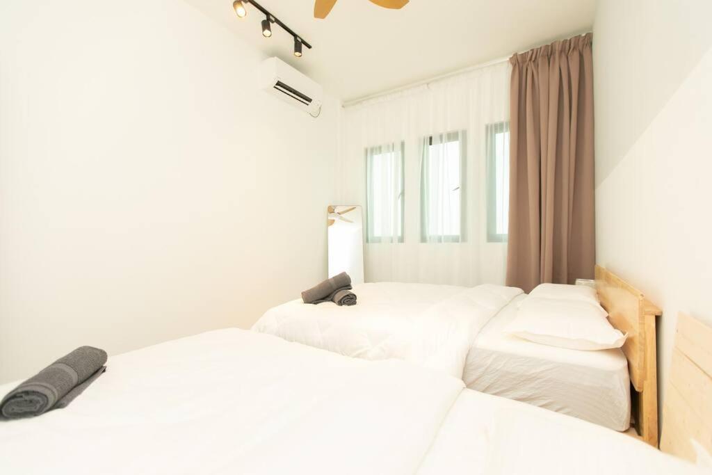 Floor Seaview Pent House 3br 11pax