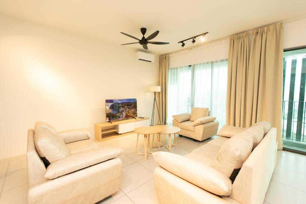Floor Seaview Pent House 3br 11pax Apartment Perai
